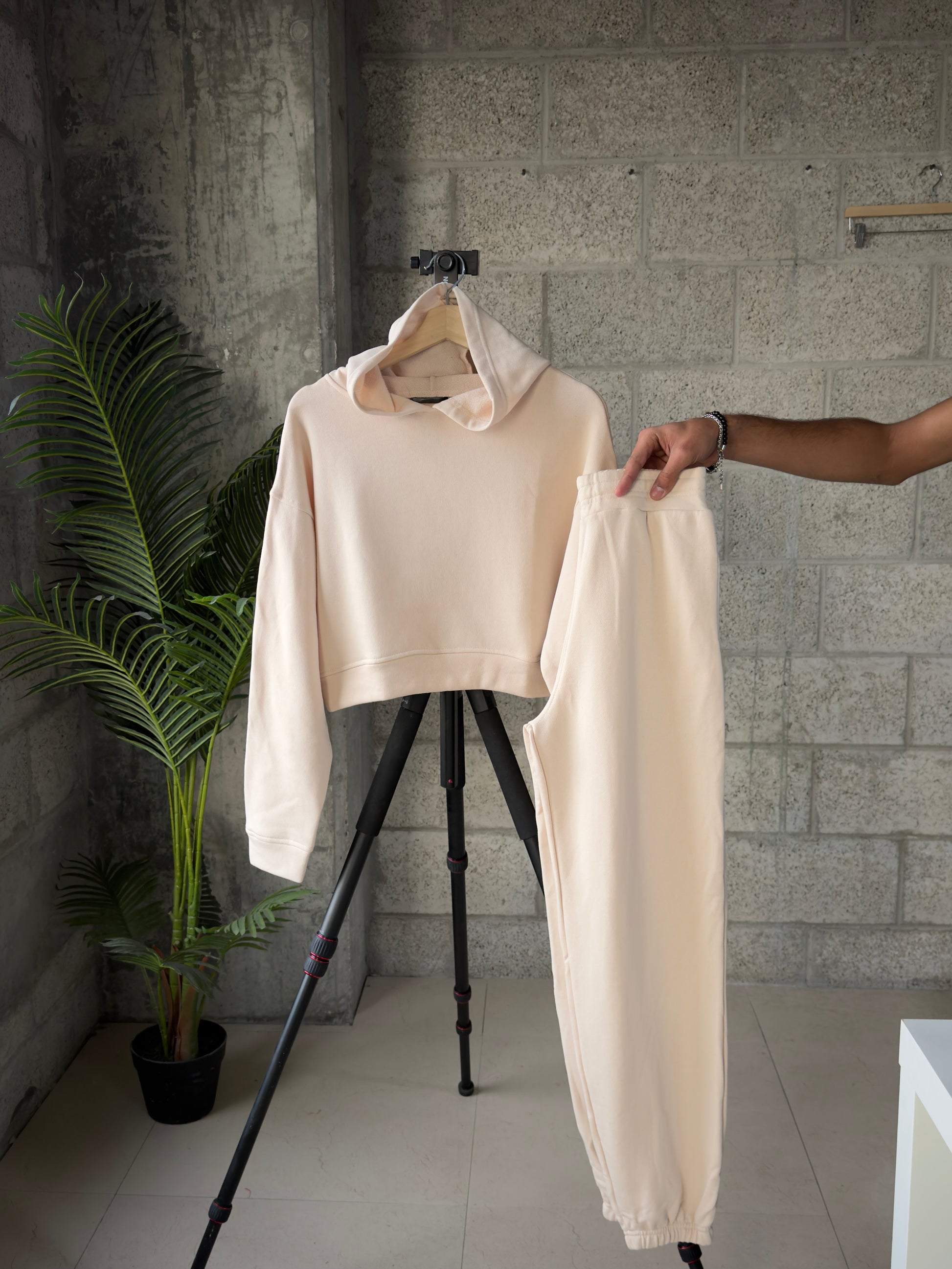 Women Basic Cropped Hoodie - Last Stock